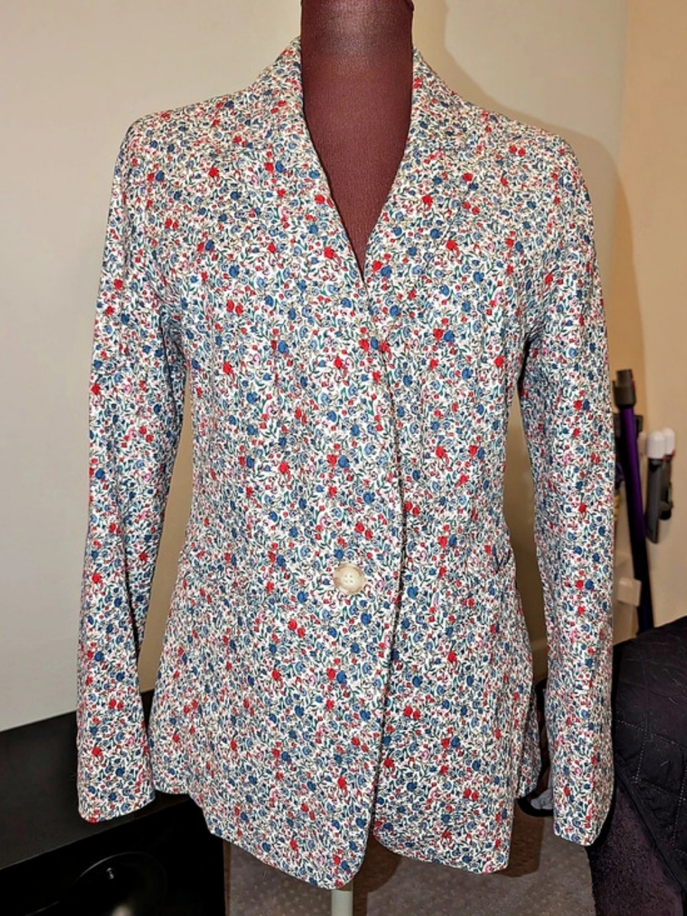 LOFT Floral Long Modern Blazer Floral Blazer White & Red Size 6
